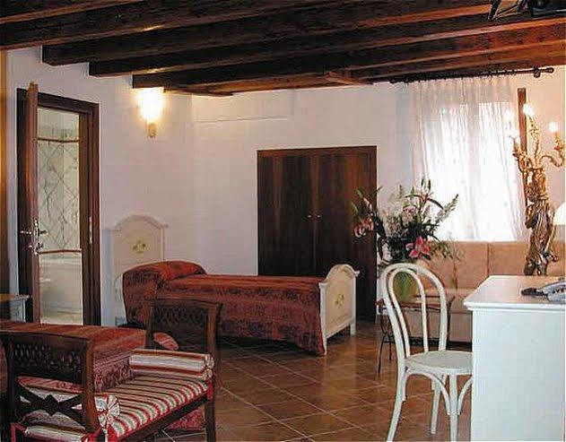Ca' Dei Leoni Hotel Venesia Bagian luar foto